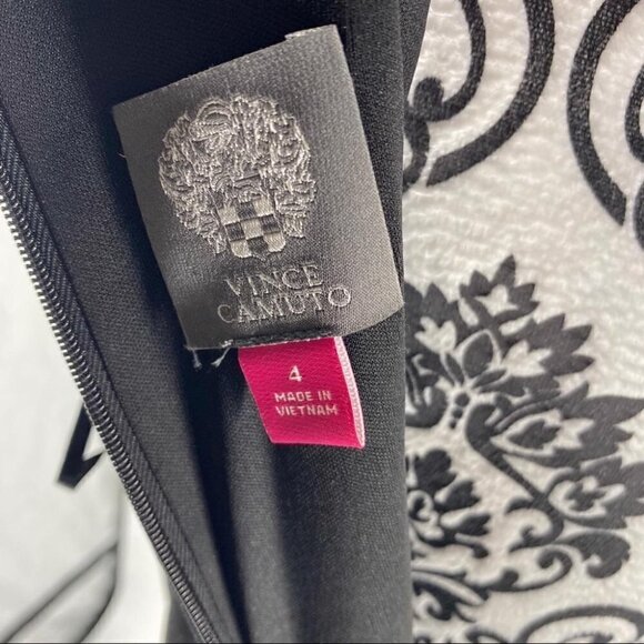 Walter Baker Eve Off-the-Shoulder Fitted Top maroon cap sleeve. Size Small - Picture 9 of 9